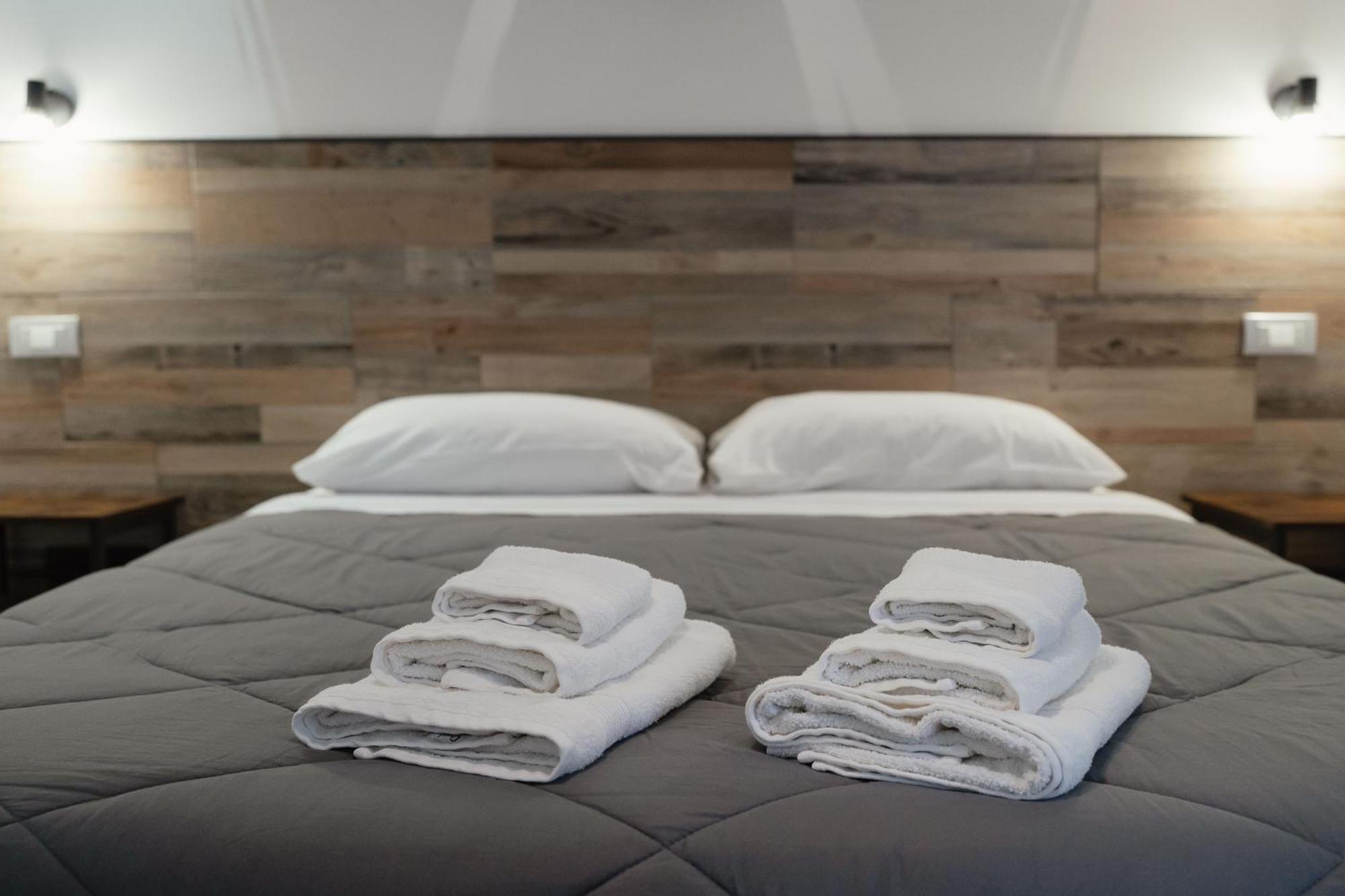Zaro Suites B&B 카탄차로 외부 사진